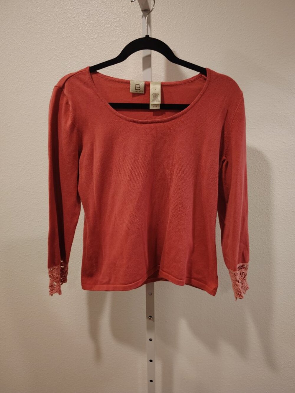 Belongings Women's Top Size Medium Lace Trim Scoop Neck Pink - Picture 5 of 11
